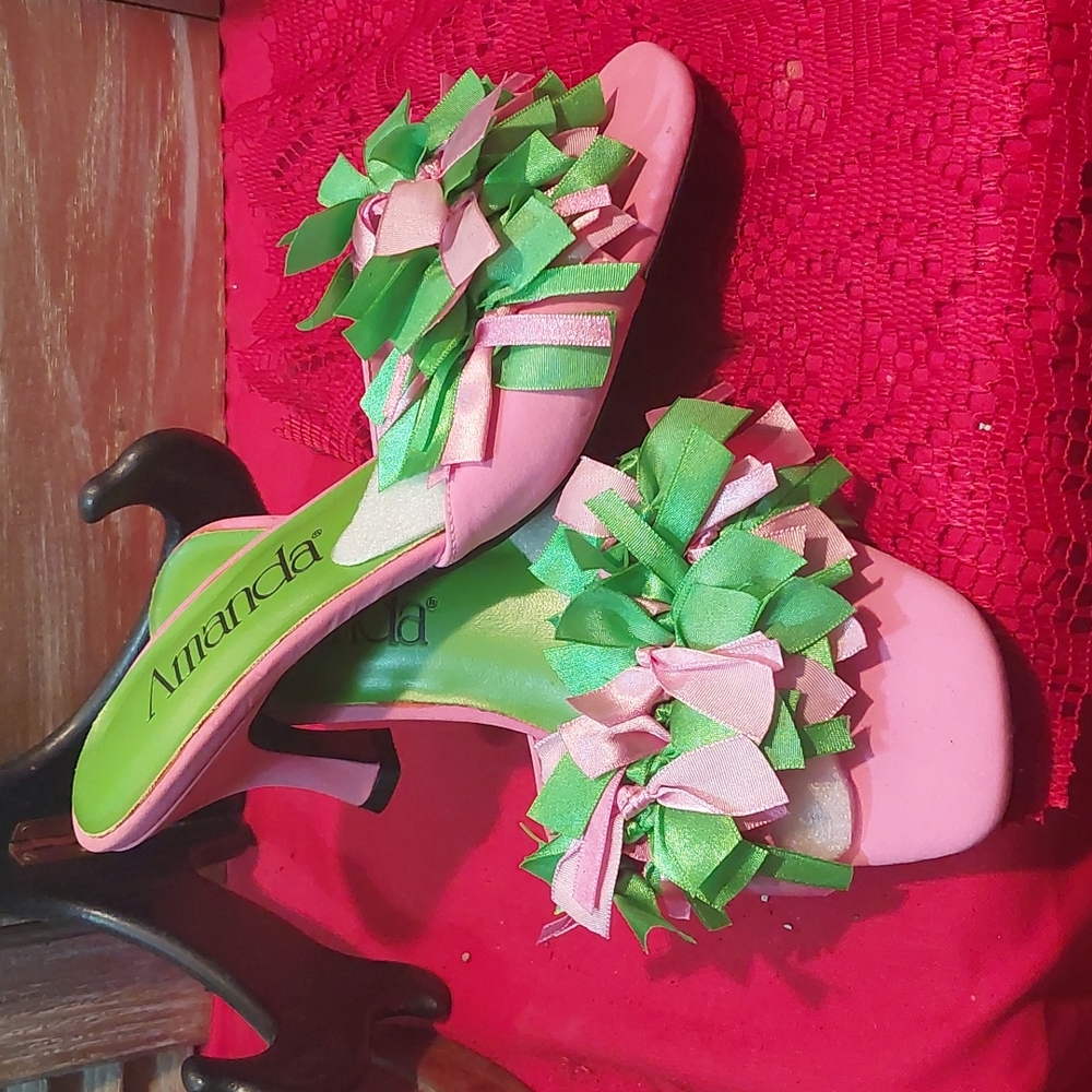 Amanda Heels - Picture 5 of 5
